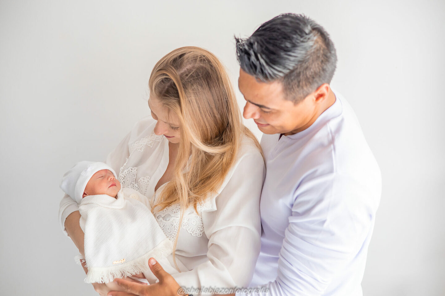 Ensaio de família em comemoração a chegada da Alícia Beatríz 